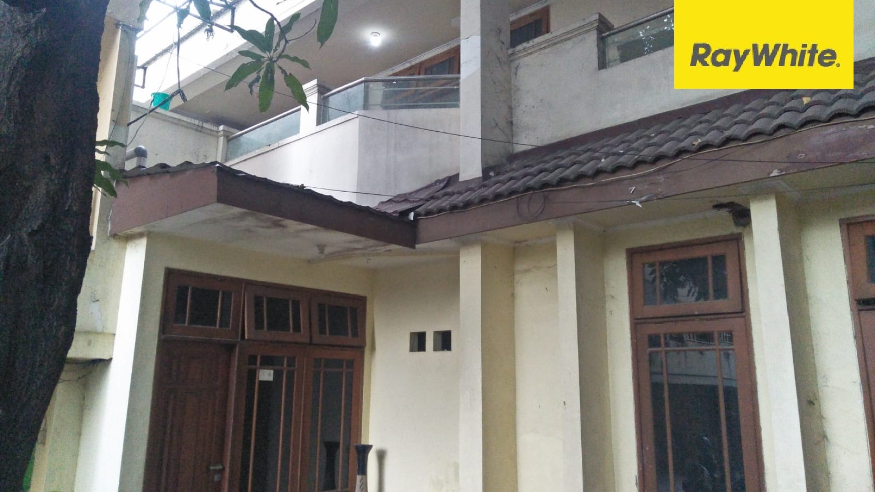 Dijual Rumah Kost 3 lantai di Siwalankerto Surabaya