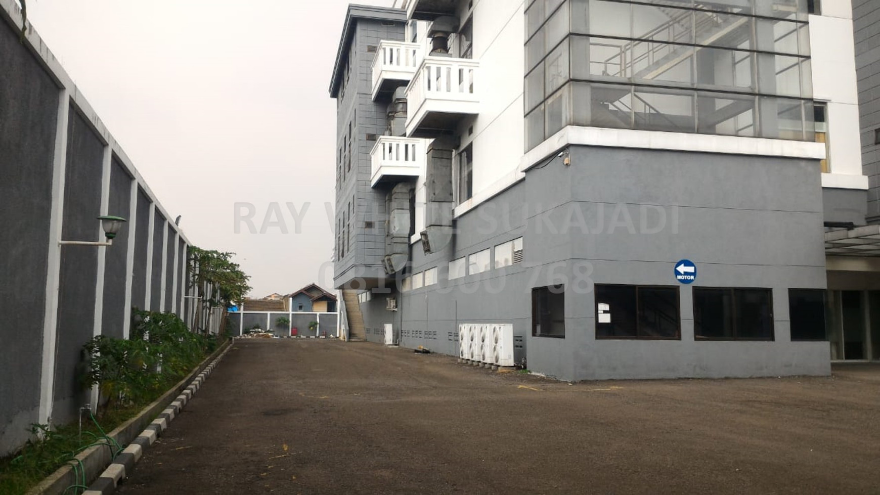 DIJUAL/DISEWAKAN 2 Gedung 4 Lantai di Mainroad Malabar 