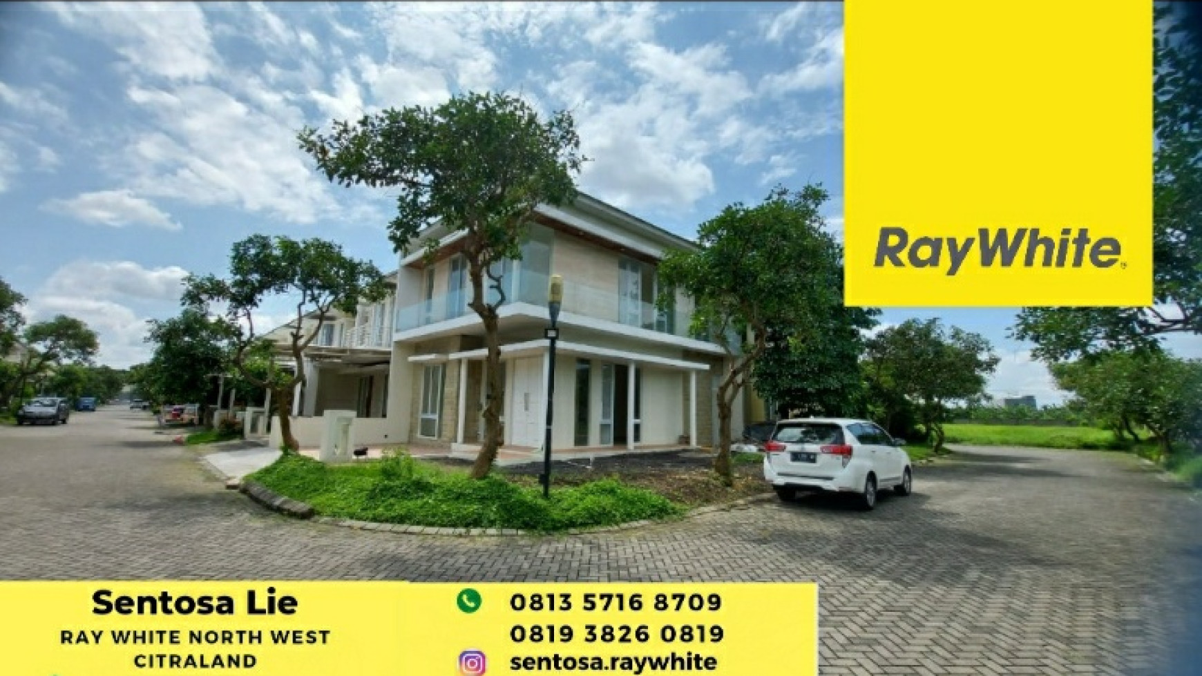 Dijual Rumah Baru Gress Royal Residence Cluster Bleinheim Surabaya TerLUAS - TerMURAH- Carport 3 Mobil LUAS Strategis dekat Pakuwon Mall