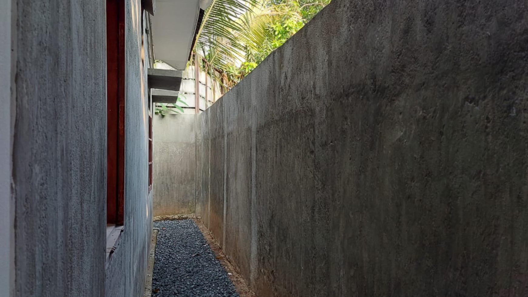 Rumah minimalis, bebas banjir di Pondok Karya