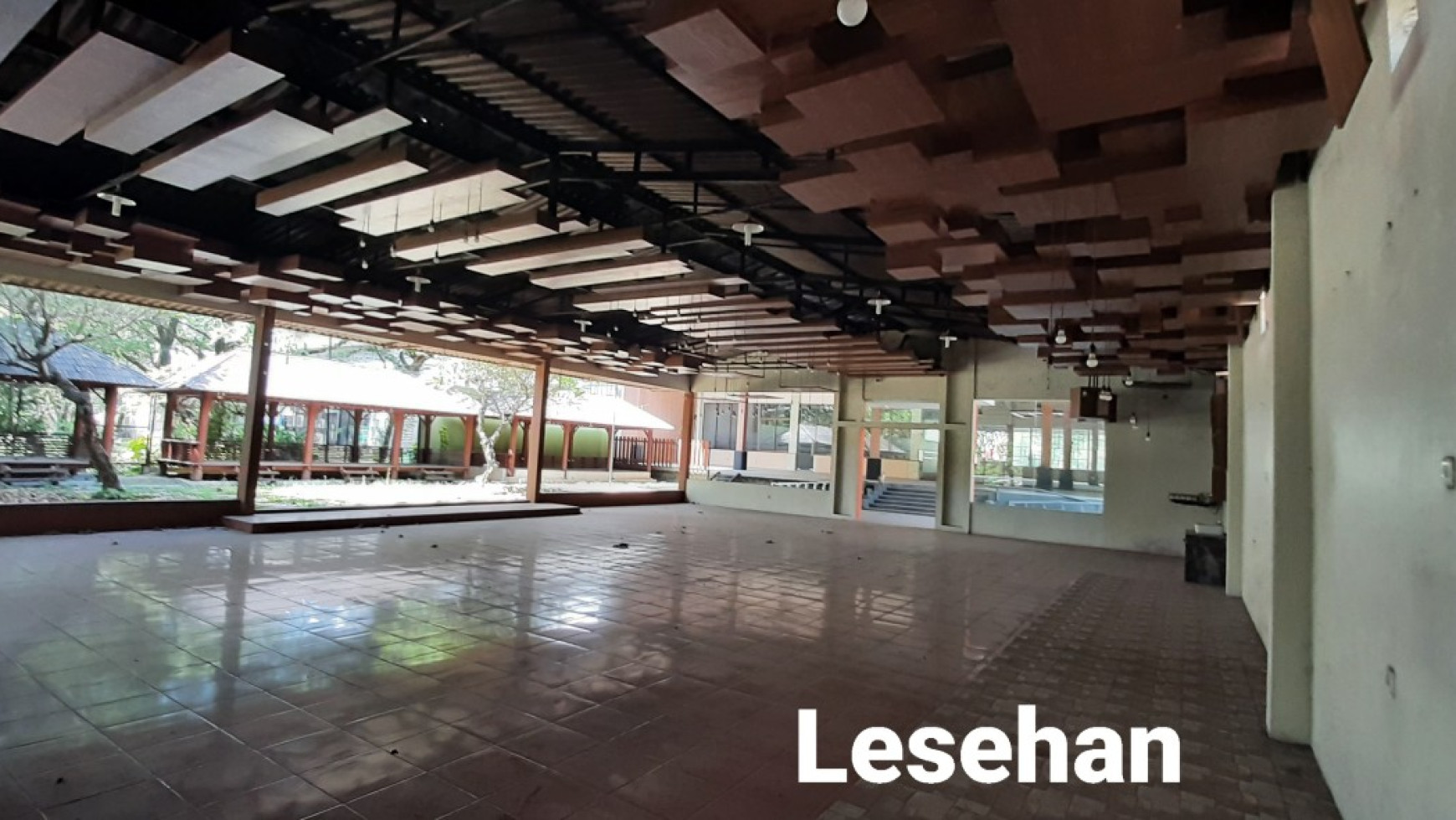 Ruang Usaha Jl Majapahit Lippo Cikarang  