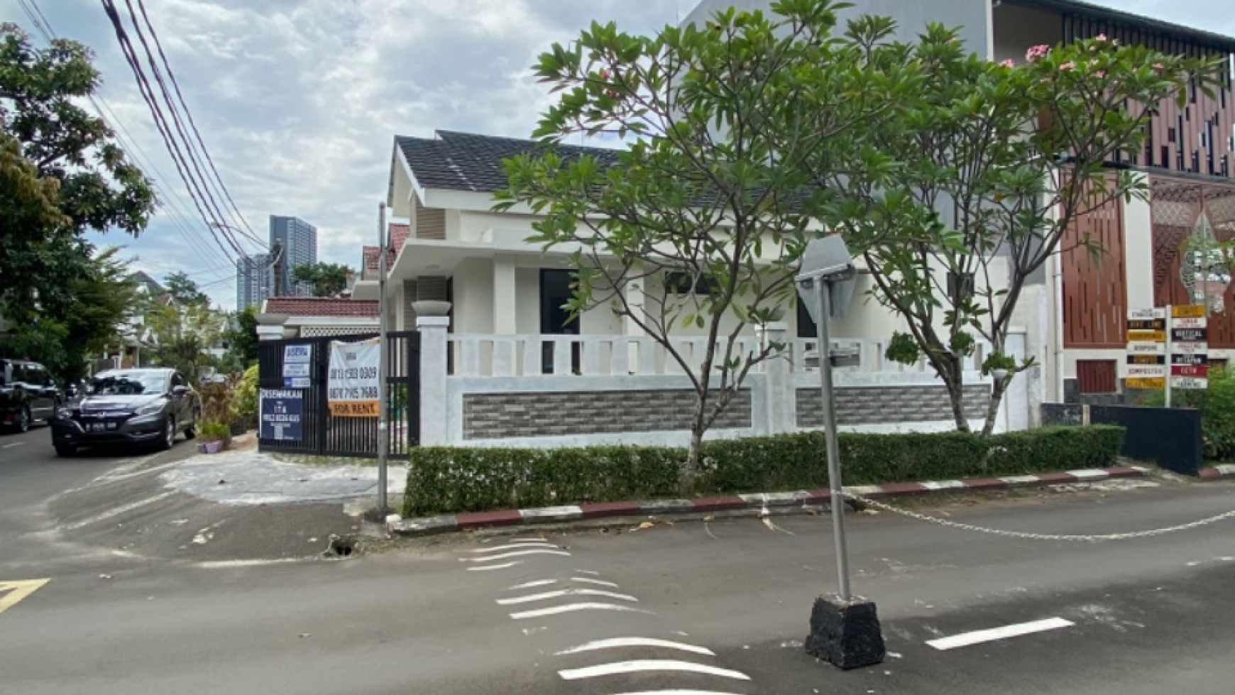 Rumah Bagus Di Kasuari Bintaro Jaya Sektor 9