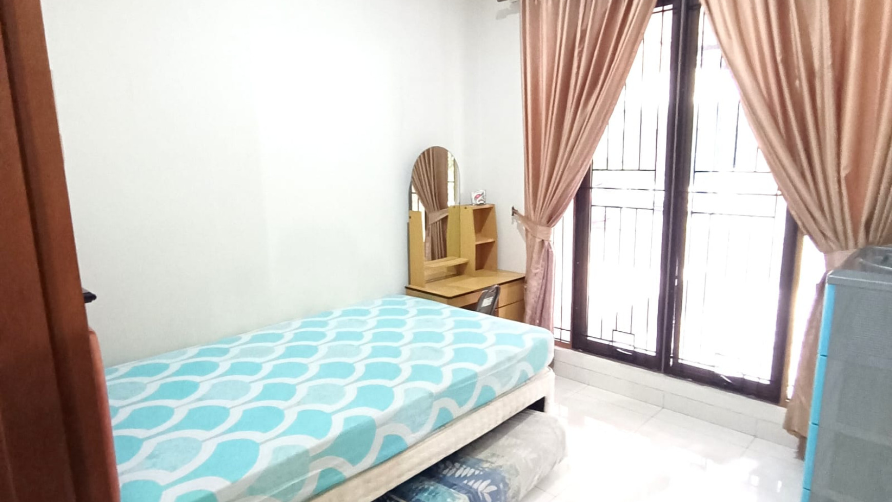 Rumah Bagus Di Emerald Garden Bintaro Jaya Sektor 9