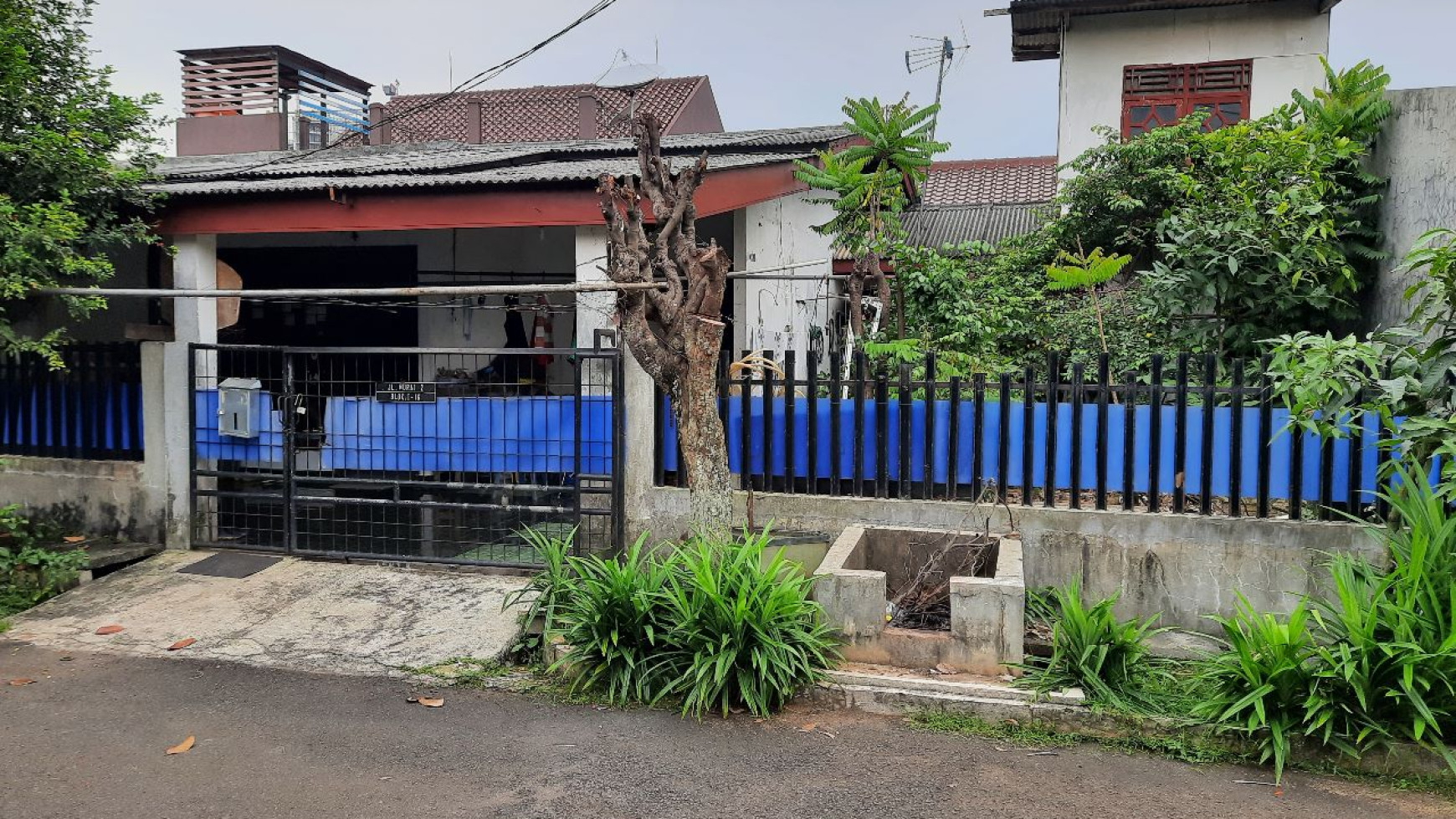 Rumah Bagus DI Komp Alvita, Jl Murai Ciputat Tangerang Selatan