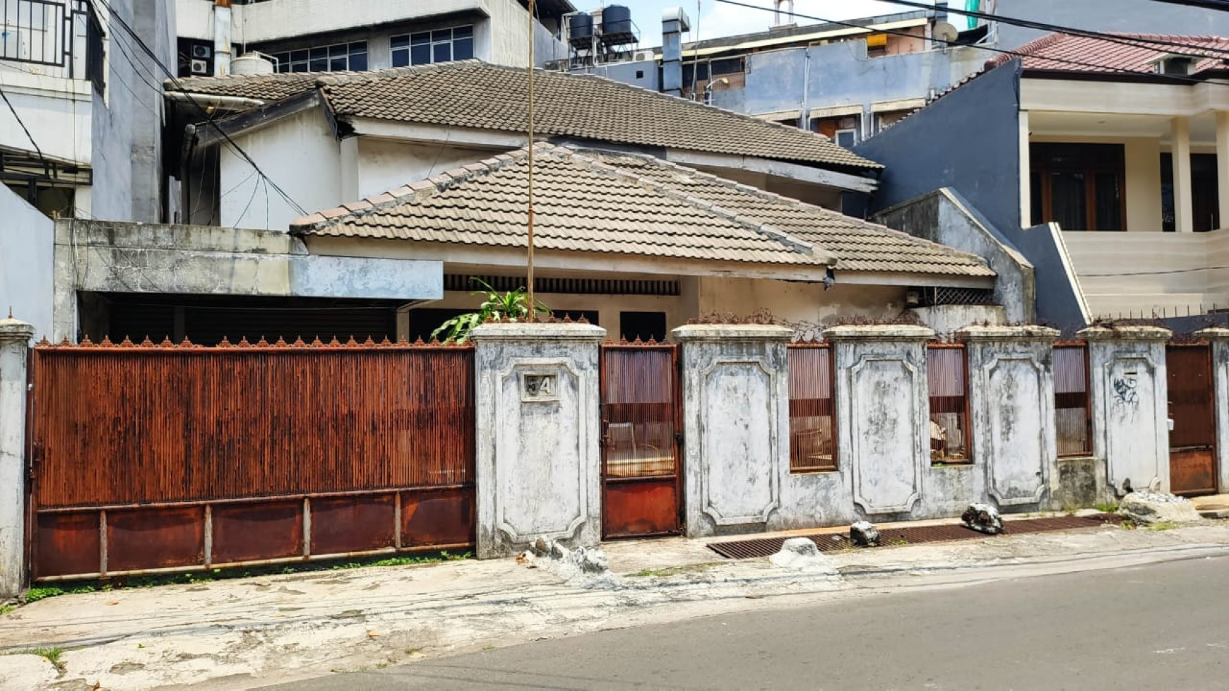 Rumah Bagus Di Jl Sampit Satu, Keramat Pela Kebayoran Baru