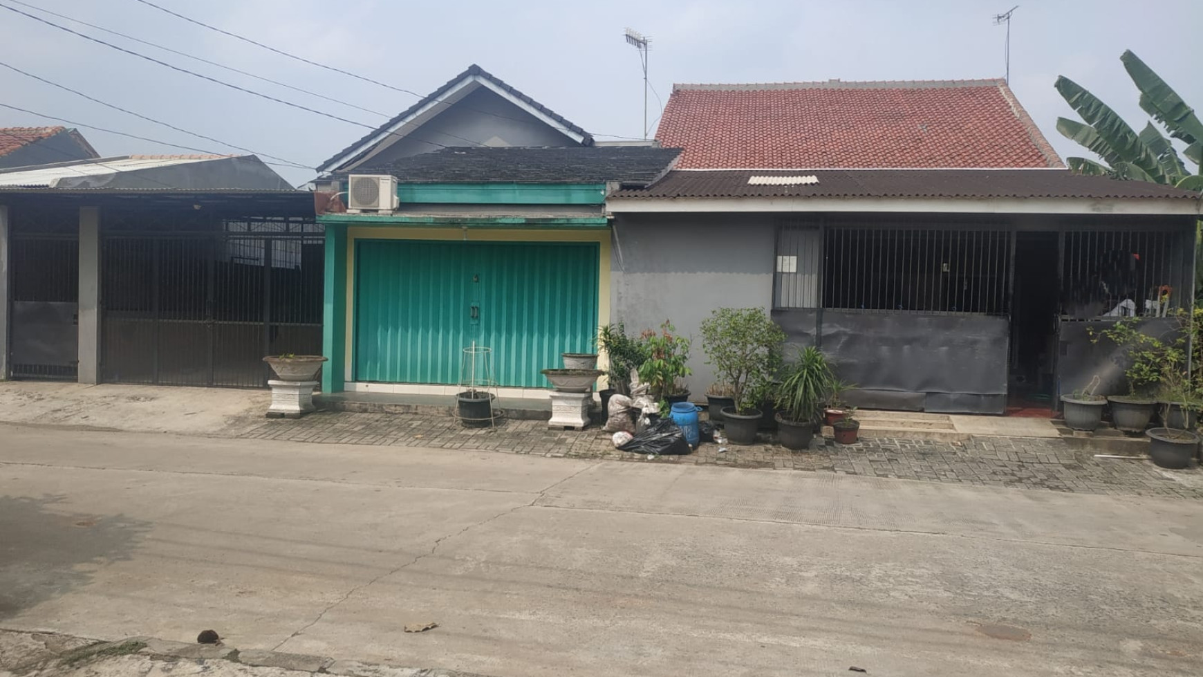 Fast Sale. Rumah Luas Bumi Puspitek Asri, BSD