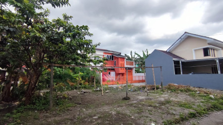 Tanah Cocok Untuk Rumah Tinggal Dekat Jl Raya Solo - Yogyakarta Km 10