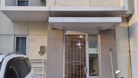 Termurah. Rumah Bagus Modern Carillo Residence, Gading Serpong