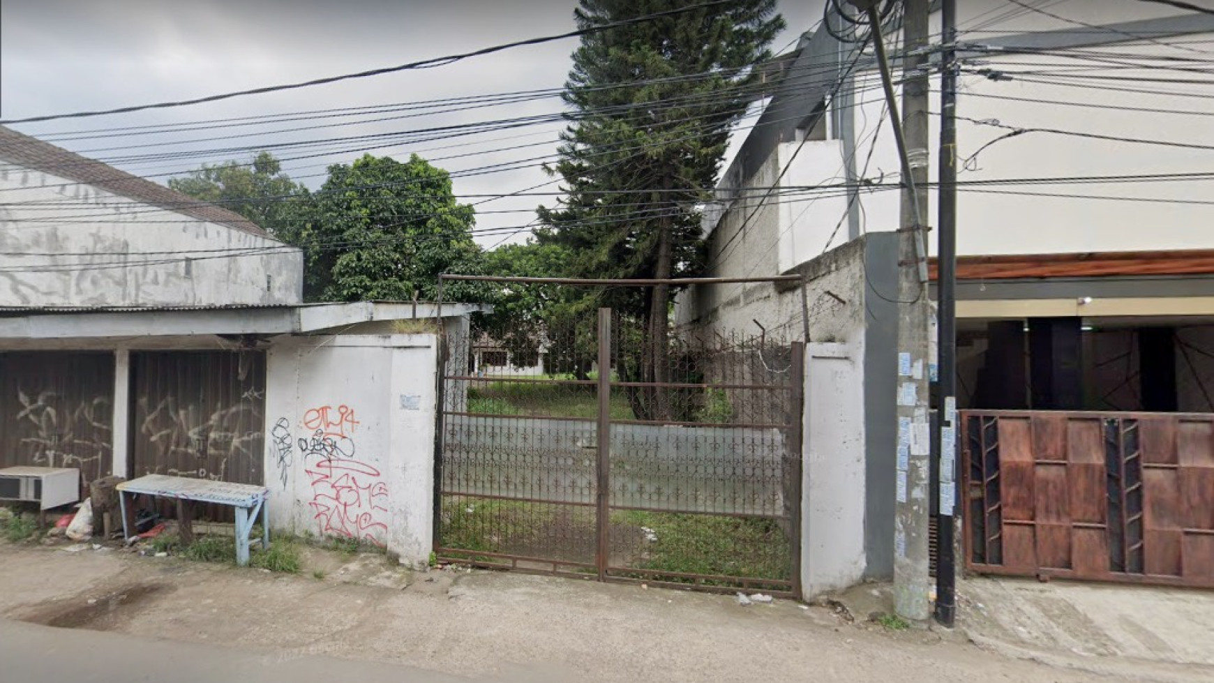 Dijual Rumah Hitung Tanah di Jl Raya Kompas, Pondok Ranji Tangsel