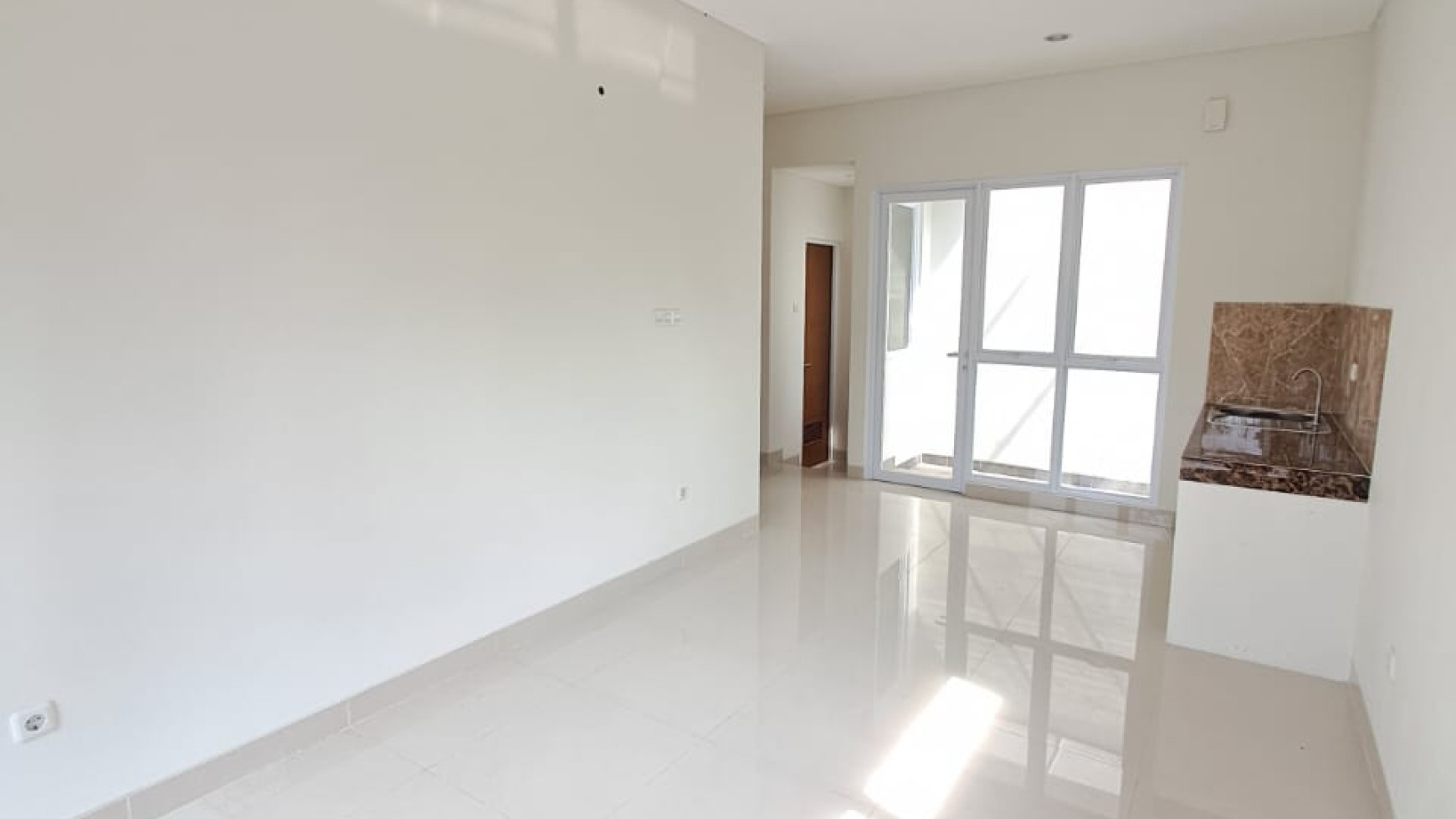 Rumah Baru dengan Konsep Minimalis Modern @Casa Palma Bintaro, Jombang