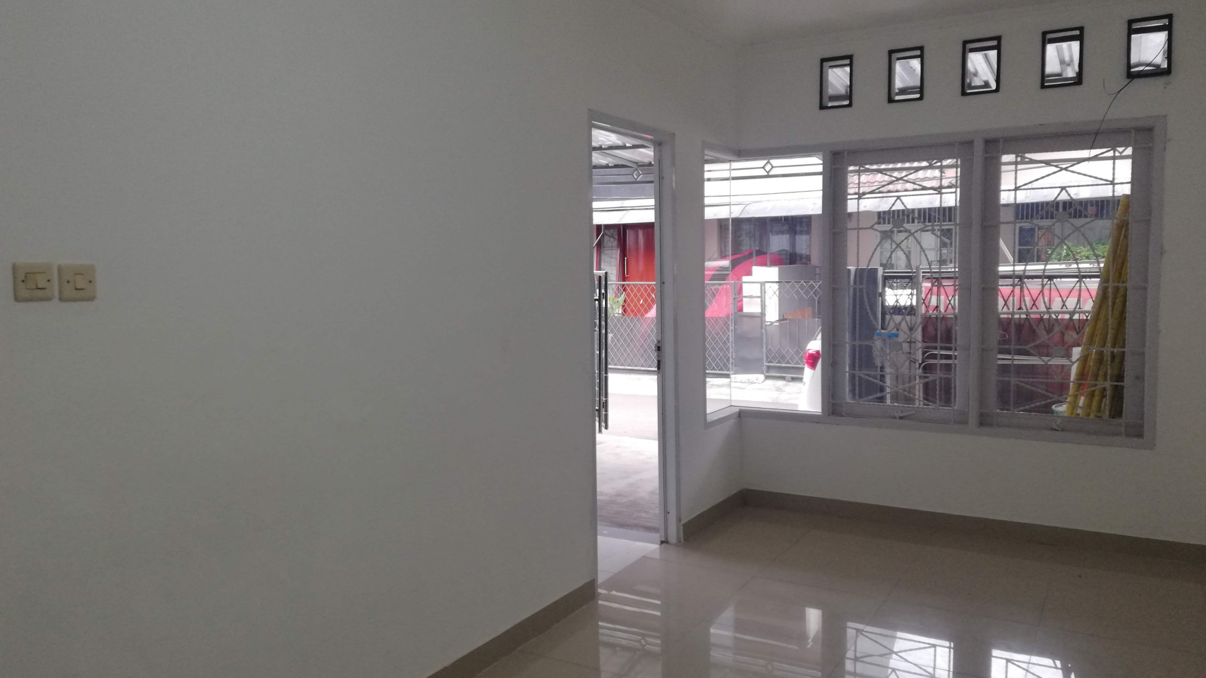 Rumah Minimalis Siap Huni dan Dalam Cluster @Cornelia Residence, Graha Raya