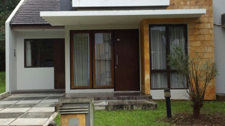 Rumah standar Jarang ada yg jual Green cove BSD