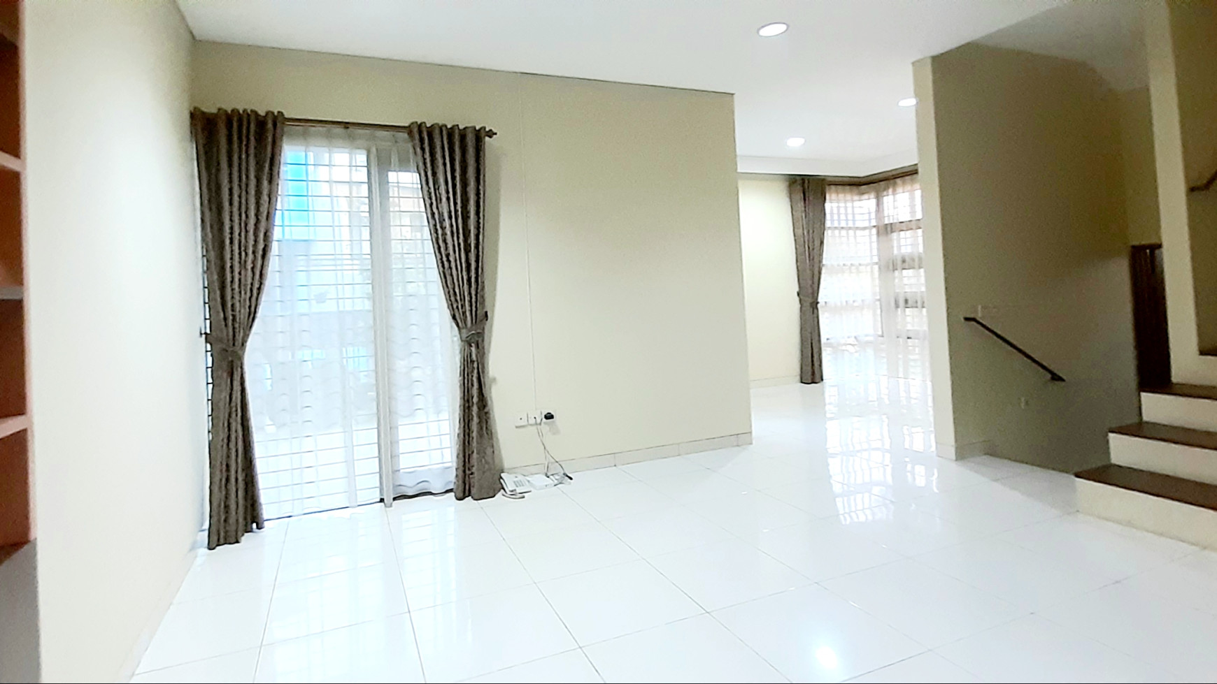 Rumah Cantiq Minimalis Luas 166m Harga 90Jt/Thn nego di Sektor VI Bintaro Jaya