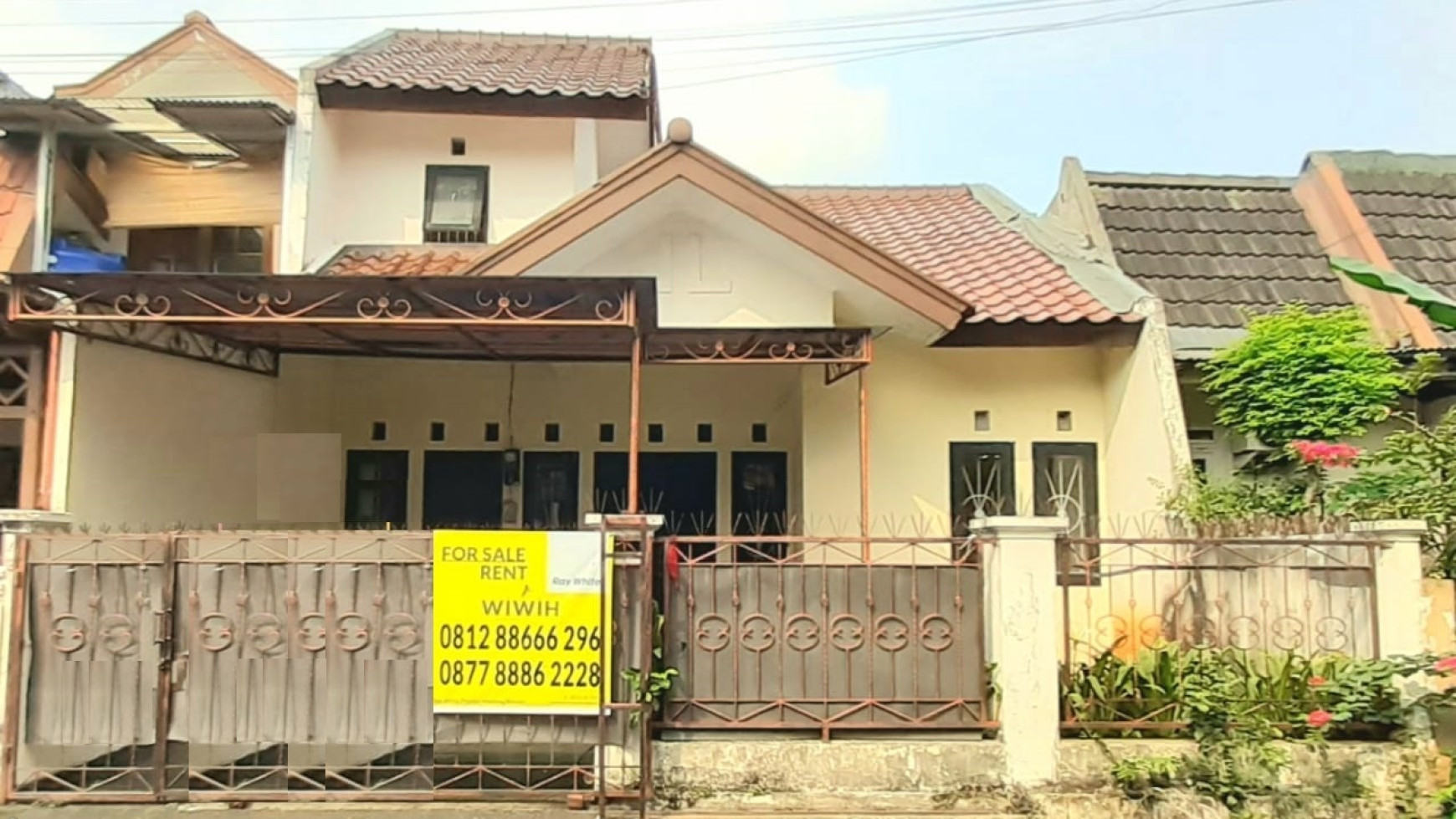 Rumah Siap Huni  Luas 120m Harga 65Jt/Thn nego di Sektor II Bintaro Jaya, Jakarta Selatan