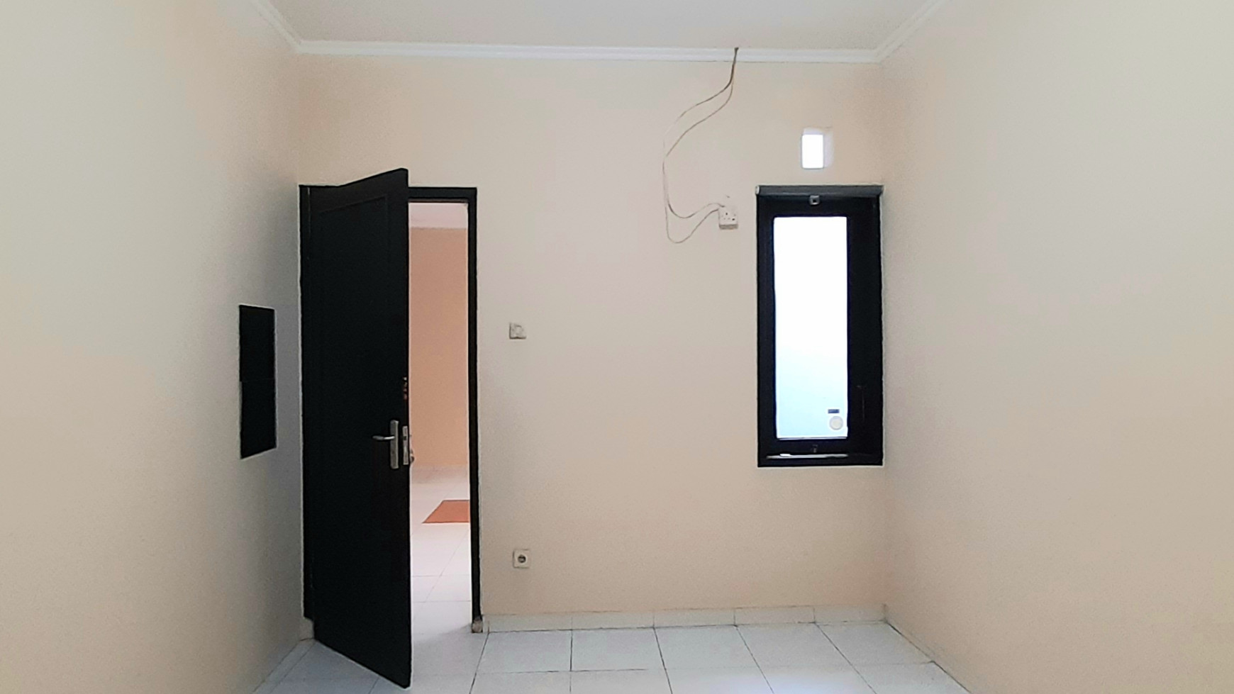 Rumah Siap Huni  Luas 120m Harga 65Jt/Thn nego di Sektor II Bintaro Jaya, Jakarta Selatan