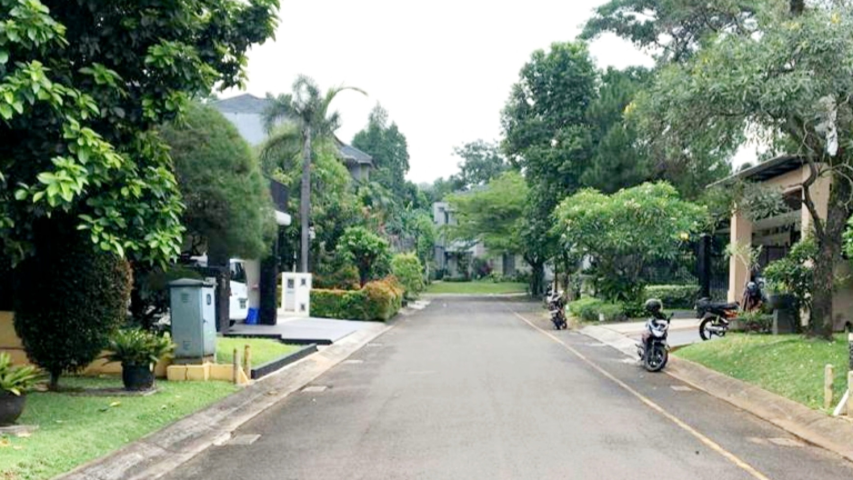 Rumah Cantiq Minimalis Luas 255m Harga 5.9 M Nego di Menteng Bintaro Jaya