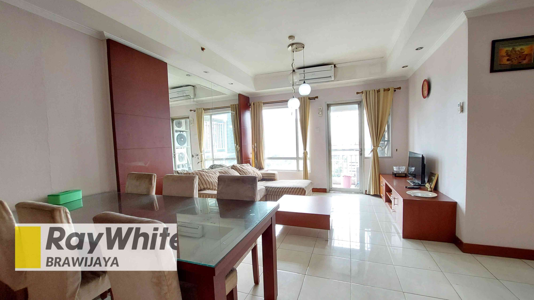 APARTEMEN SUDIRMAN PARK, TOWER BOUGENVILLE, LANTAI 19, CITY VIEW