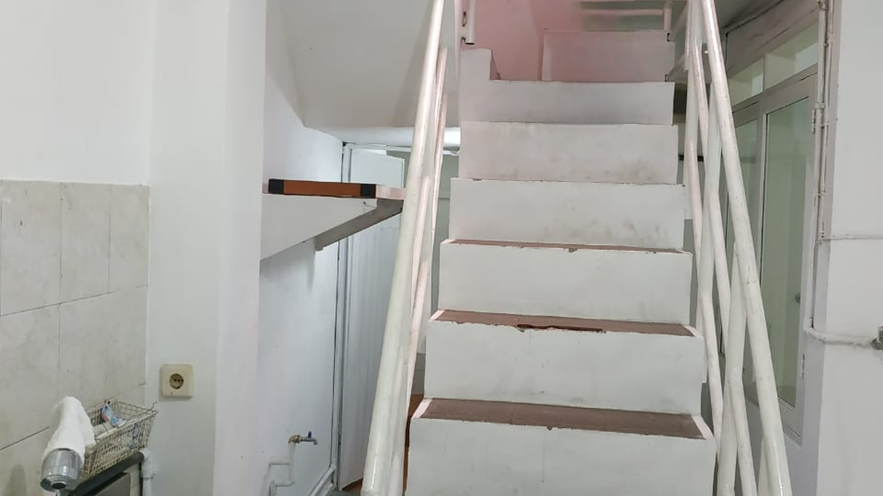 Hot Price. Rumah Minimalis Di Villa Melati Mas, Serpong.