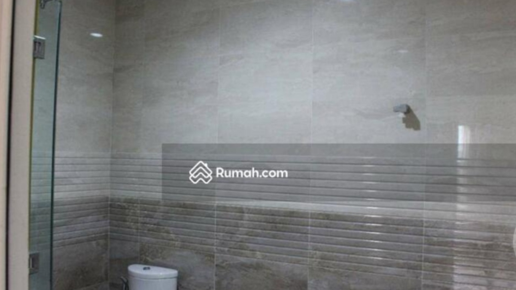 Flash Rent. Rumah Bagus Residence One, Serpong