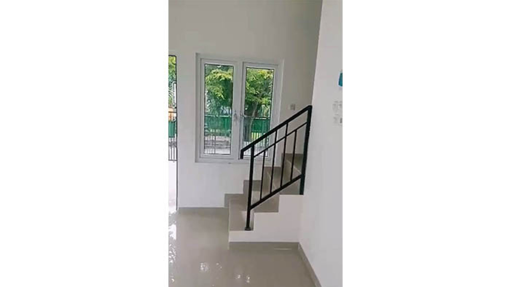 Rumah Hoek Orange Walikota, Kelapa Gading Luas 6x12m2