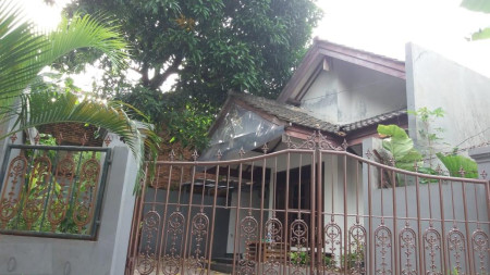 Rumah Siap Huni di Jurangmangu.