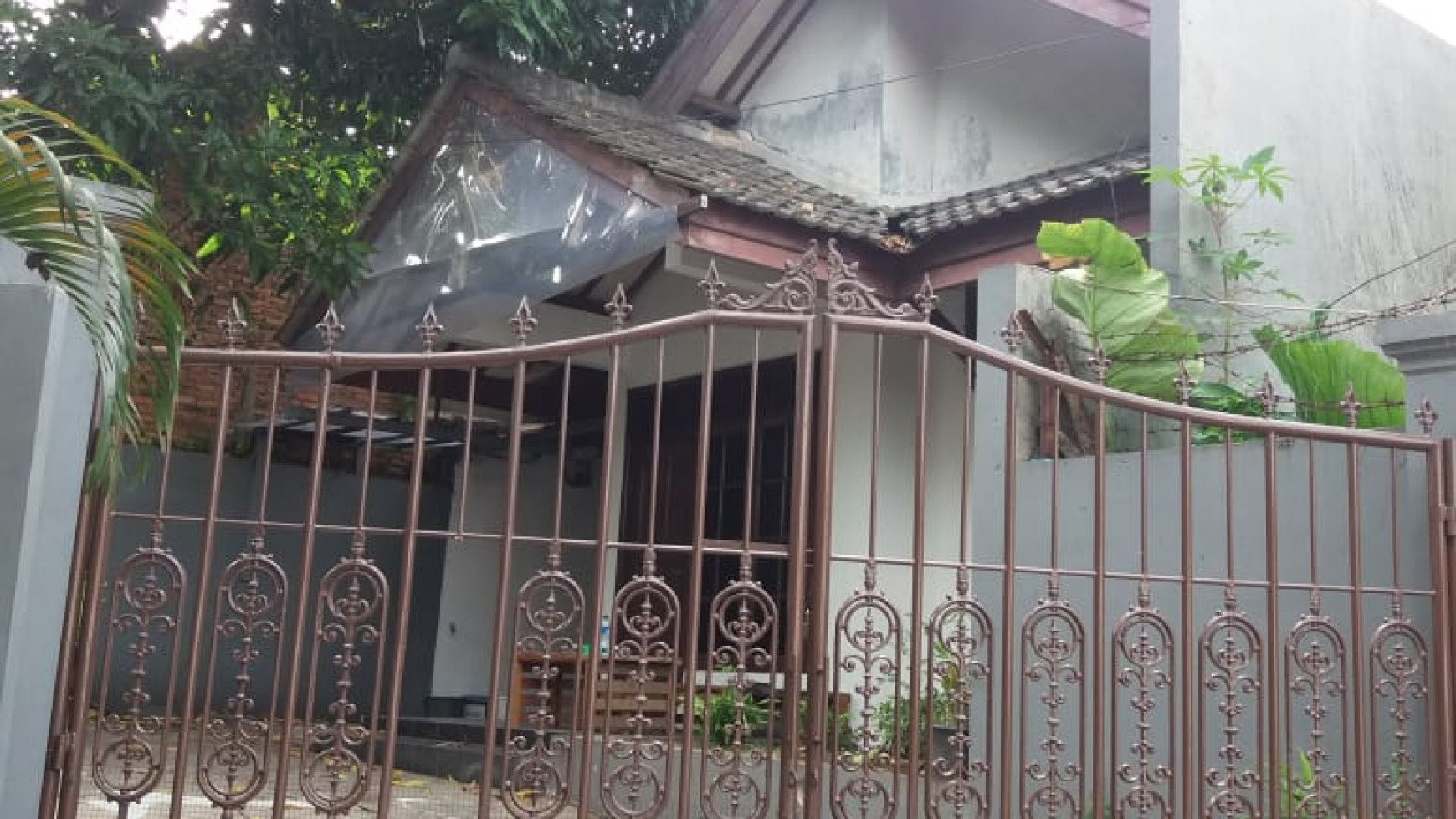 Rumah Siap Huni di Jurangmangu.