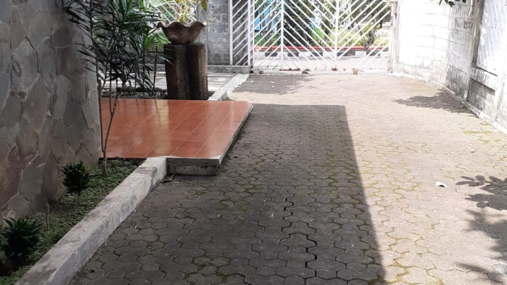 Dijual Rumah di Pesanggrahan 