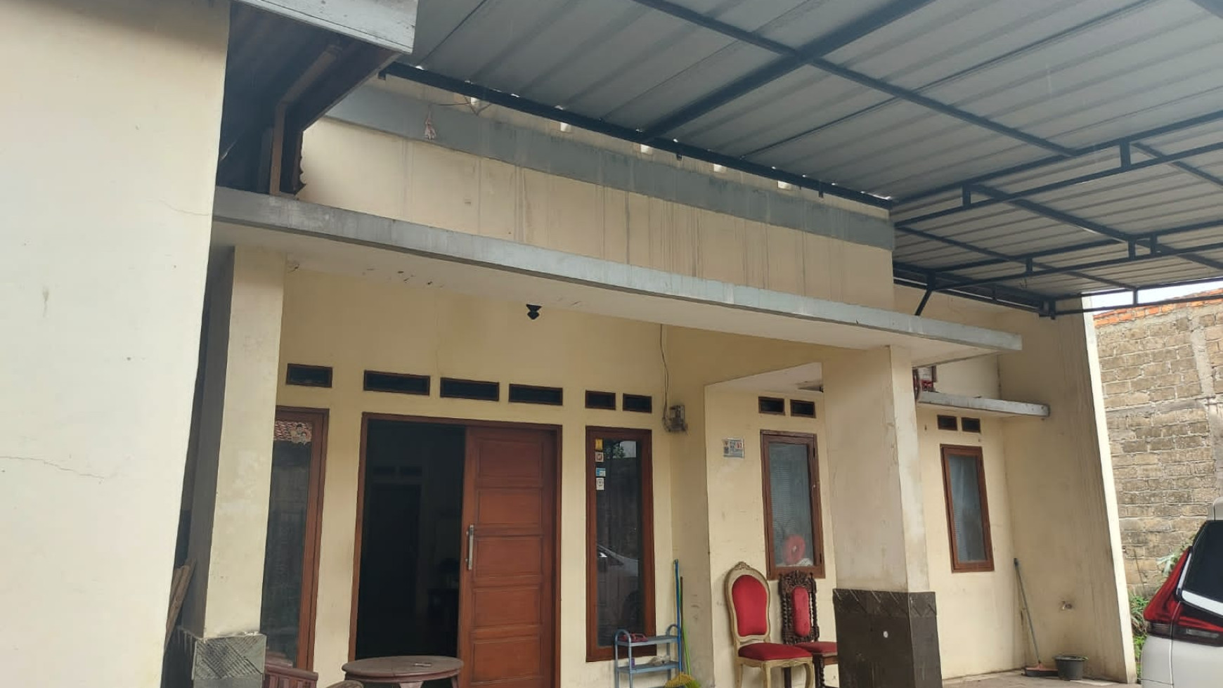 Rumah luas 1 lantai, terawat di Ciputat