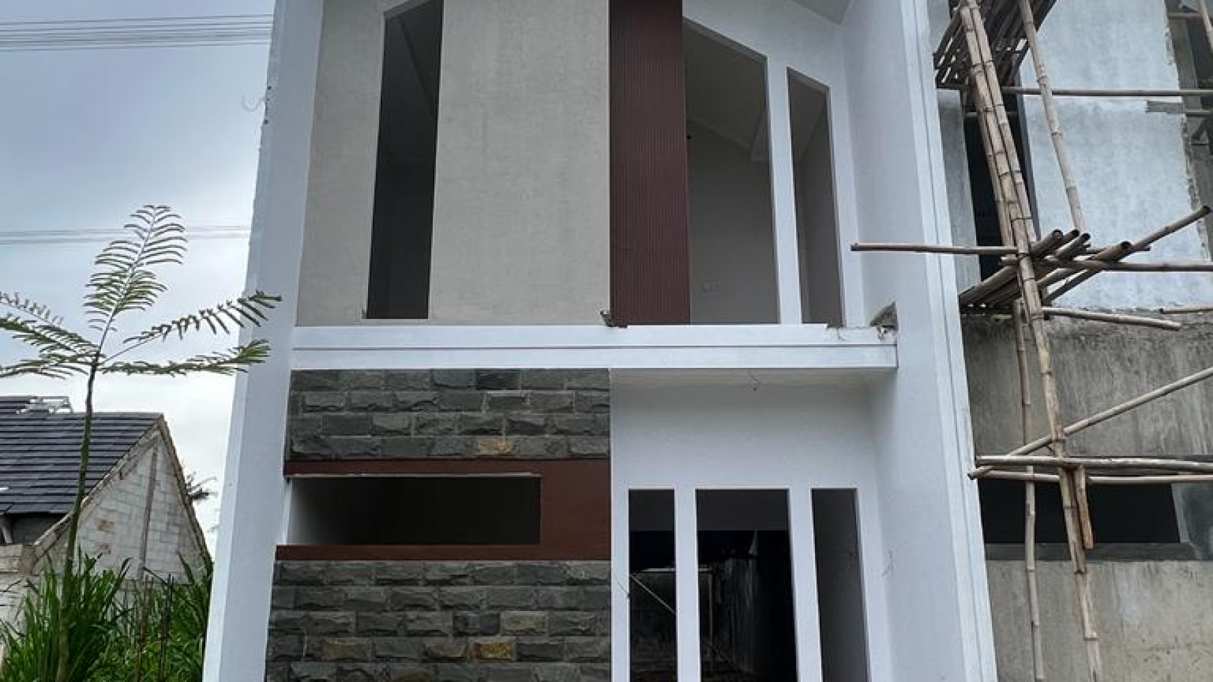 Rumah Brand New Minimalis dalam Cluster di Ciputat