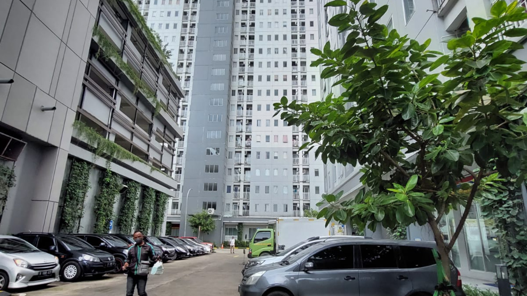 Apartemen Lokasi Strategis dan Hunian Nyaman @Apartemen Emerald, Bintaro