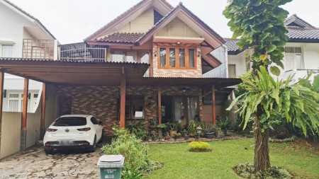 Rumah Gunung Salak, Taman Bromo, Lippo Karawachi Luas 300m2