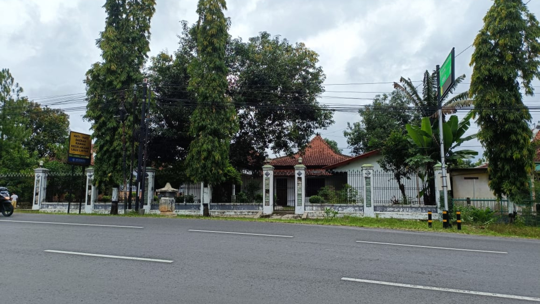 Rumah Strategis Pinggir Jalan Raya Utama @Jl Bulak, Nambangan Selogiri, Wonogiri