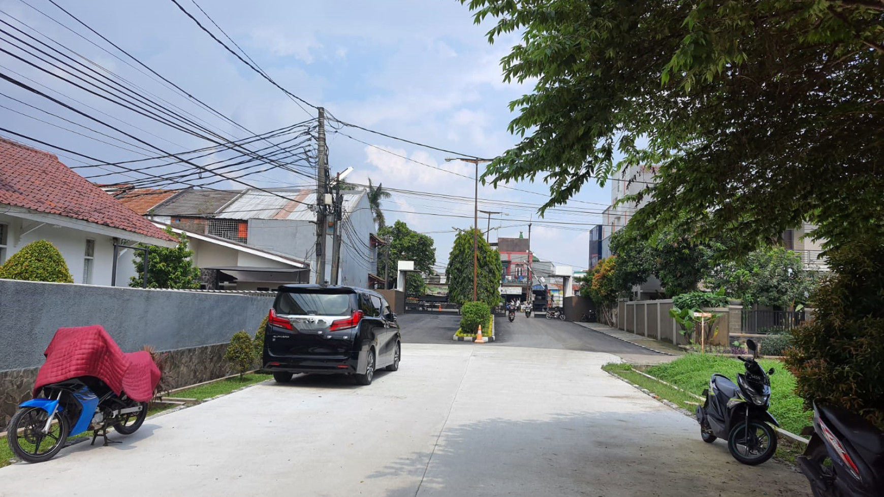 Rumah Cantik Siap Huni dan Hunian Nyaman @Arinda Permai, Pondok Aren