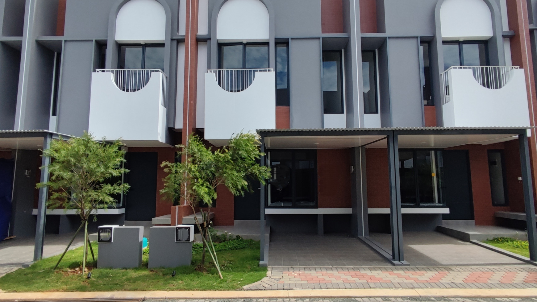 Hot Properti. Rumah Bagus Harga Menarik Freja Suites, BSD