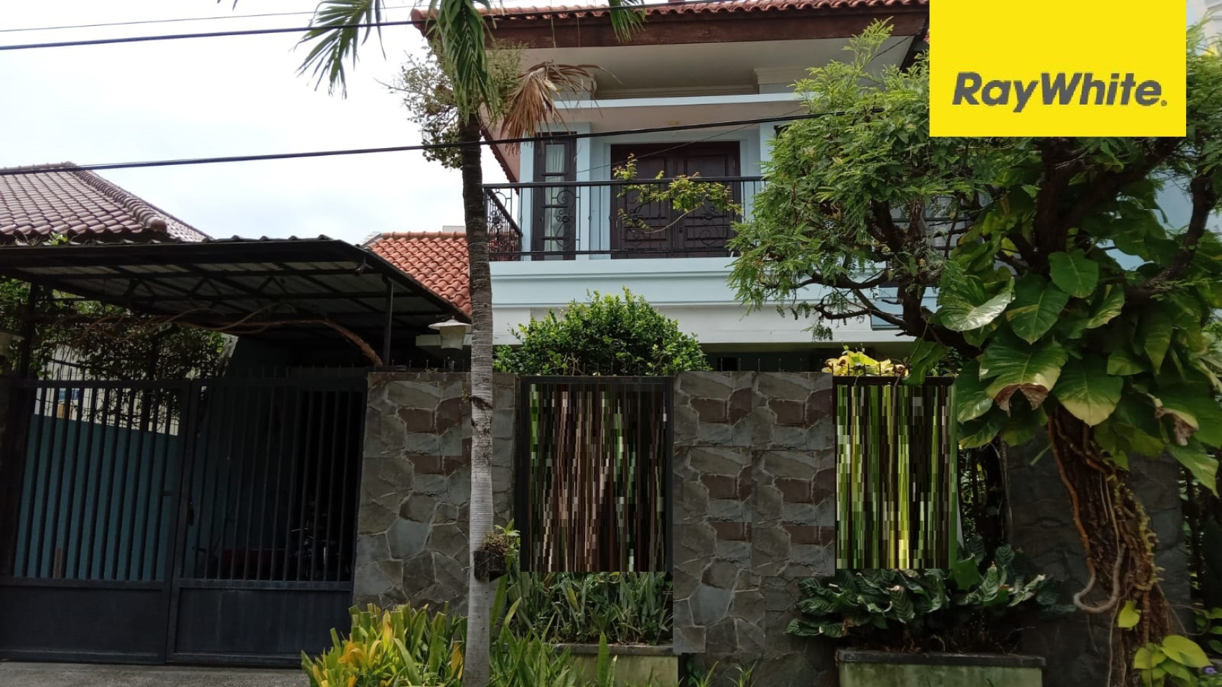 Dijual Rumah 2 lantai SHM di Sarono Jiwo Surabaya