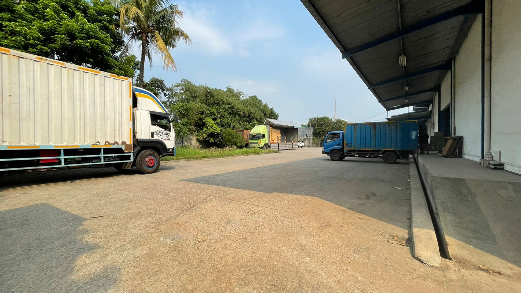 Gudang Siap Pakai, Lokasi Strategis dan Row Jalan Lebar @Jl Jombang Raya, Pondok Aren