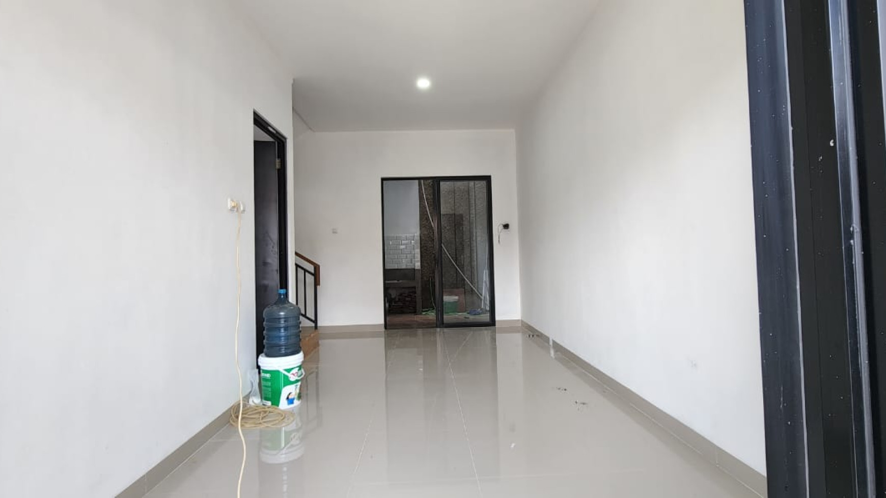 Rumah Baru Siap Huni dengan Design Minimalis Modern @Cornelia Residence, Graha Raya