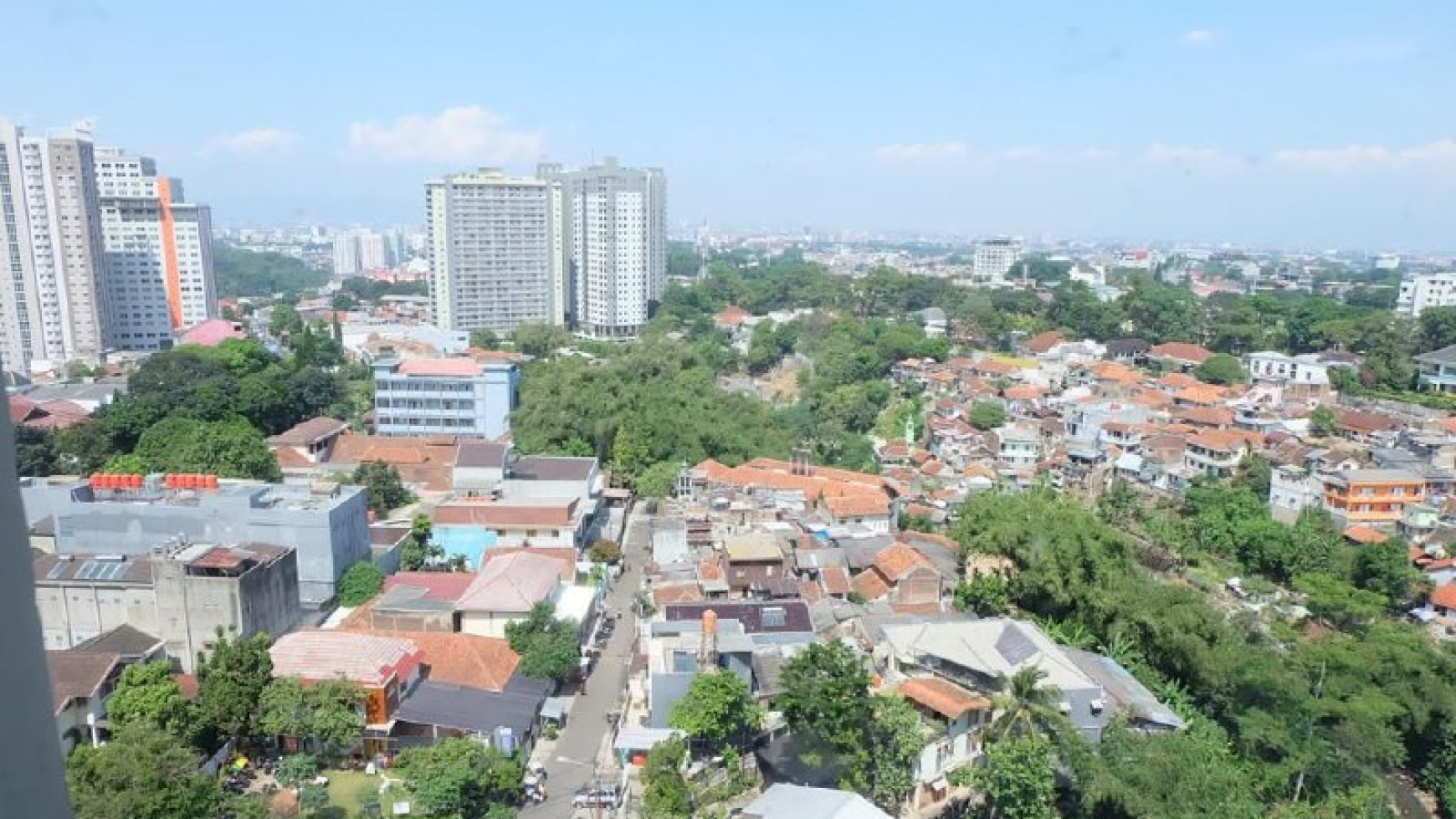 Apartement Furnished Parahyangan Residence, Ciumbulueit