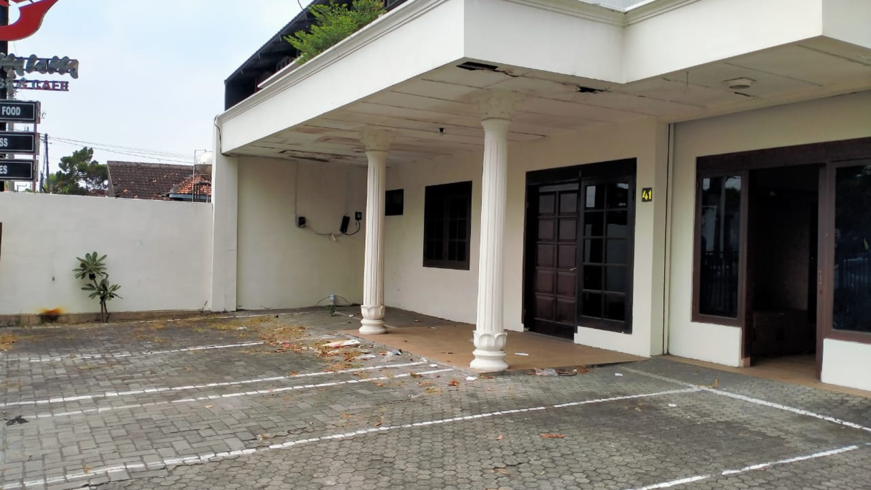 DIJUAL ATAU DISEWAKAN RUMAH COCOK UNTUK KANTOR, TEGALREJO, JOGJA