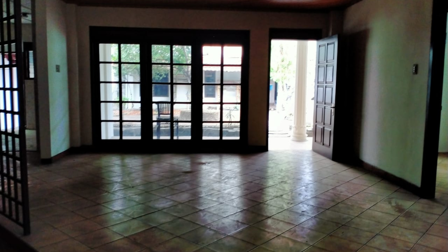 DIJUAL ATAU DISEWAKAN RUMAH COCOK UNTUK KANTOR, TEGALREJO, JOGJA