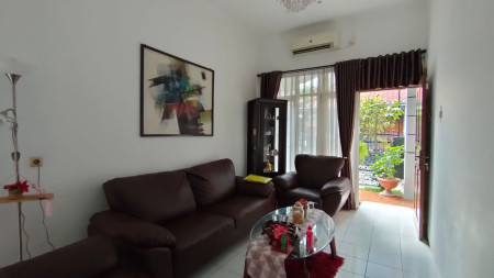 Rumah cantik di Taman cibaduyut 
