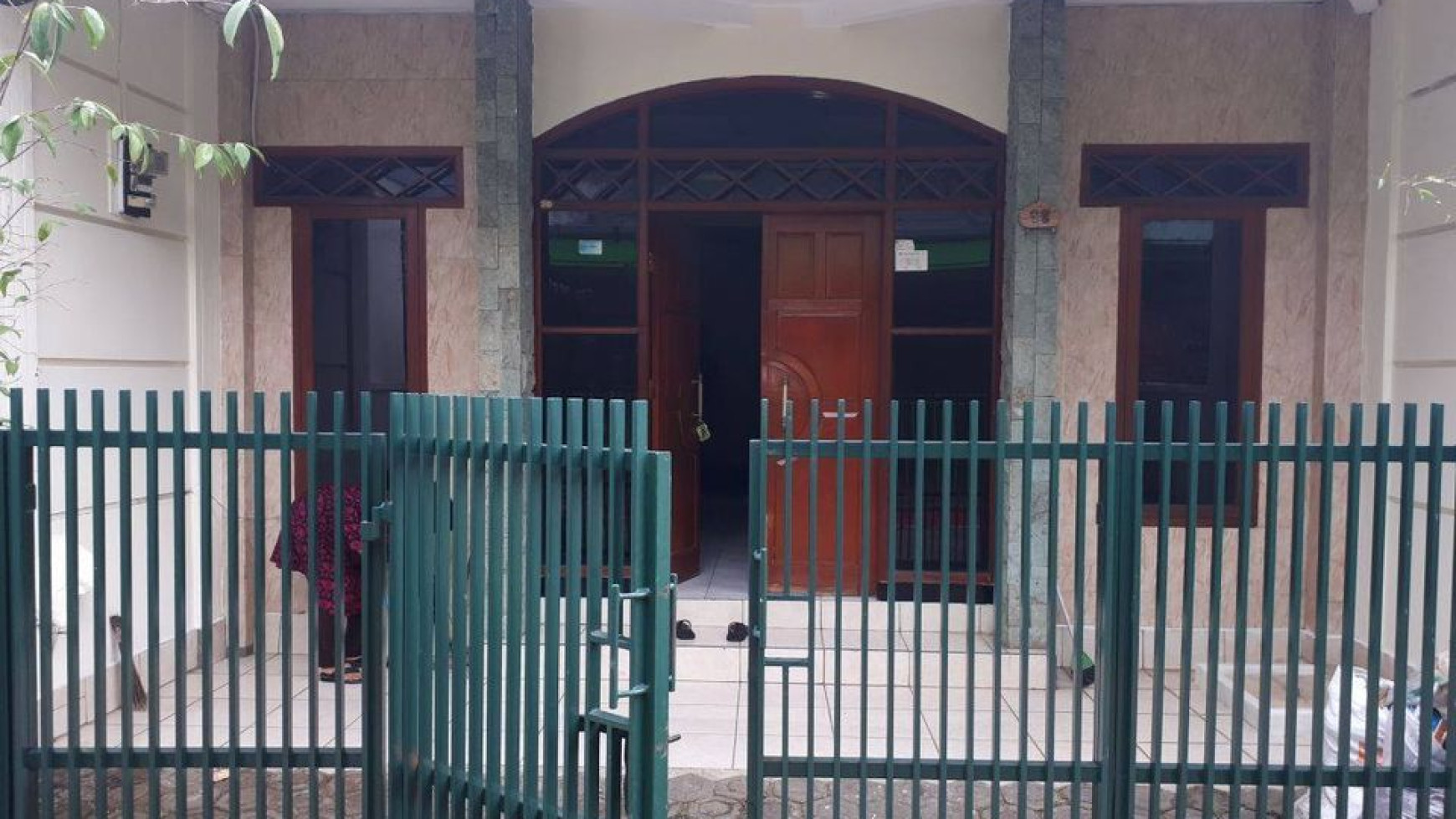 Rumah Minimalis Terawat di jl Sarijadi, Bandung