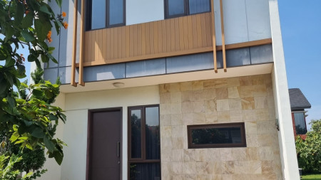 Termurah. Rumah Bagus Kireina Park, BSD