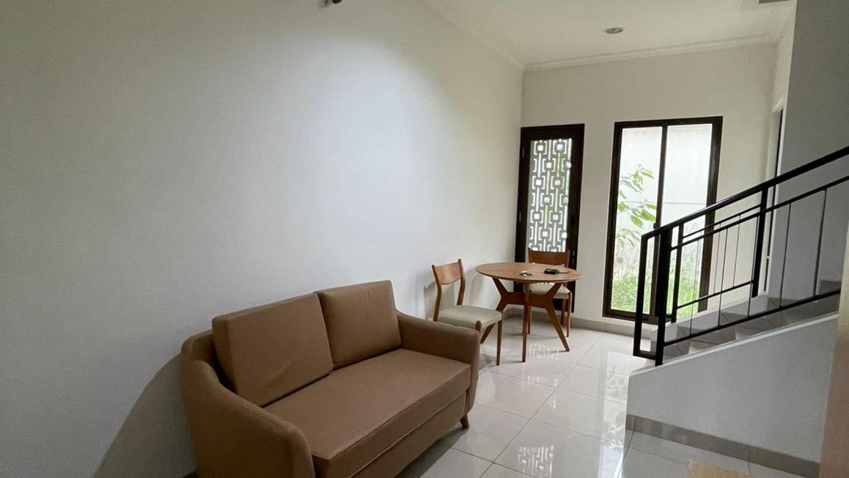 Rumah Asri di Cluster Summarecon Btari, Bandung