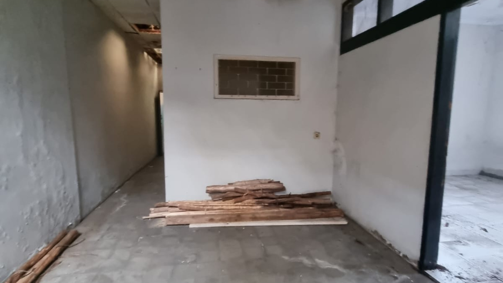 Rumah Tengah Kota,Hitung Tanah Jalan Kesatriaan Bandung