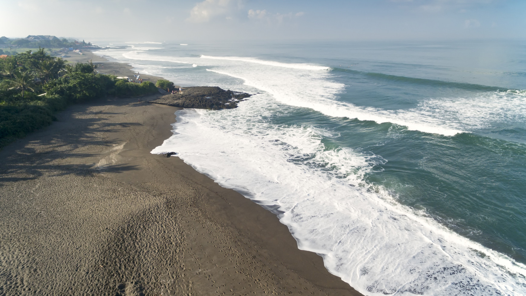 Prime Beachfront Estate of over 1 hectare presenting unique opportunity for redevelopment or lifestyle choice in Pererenan Canggu