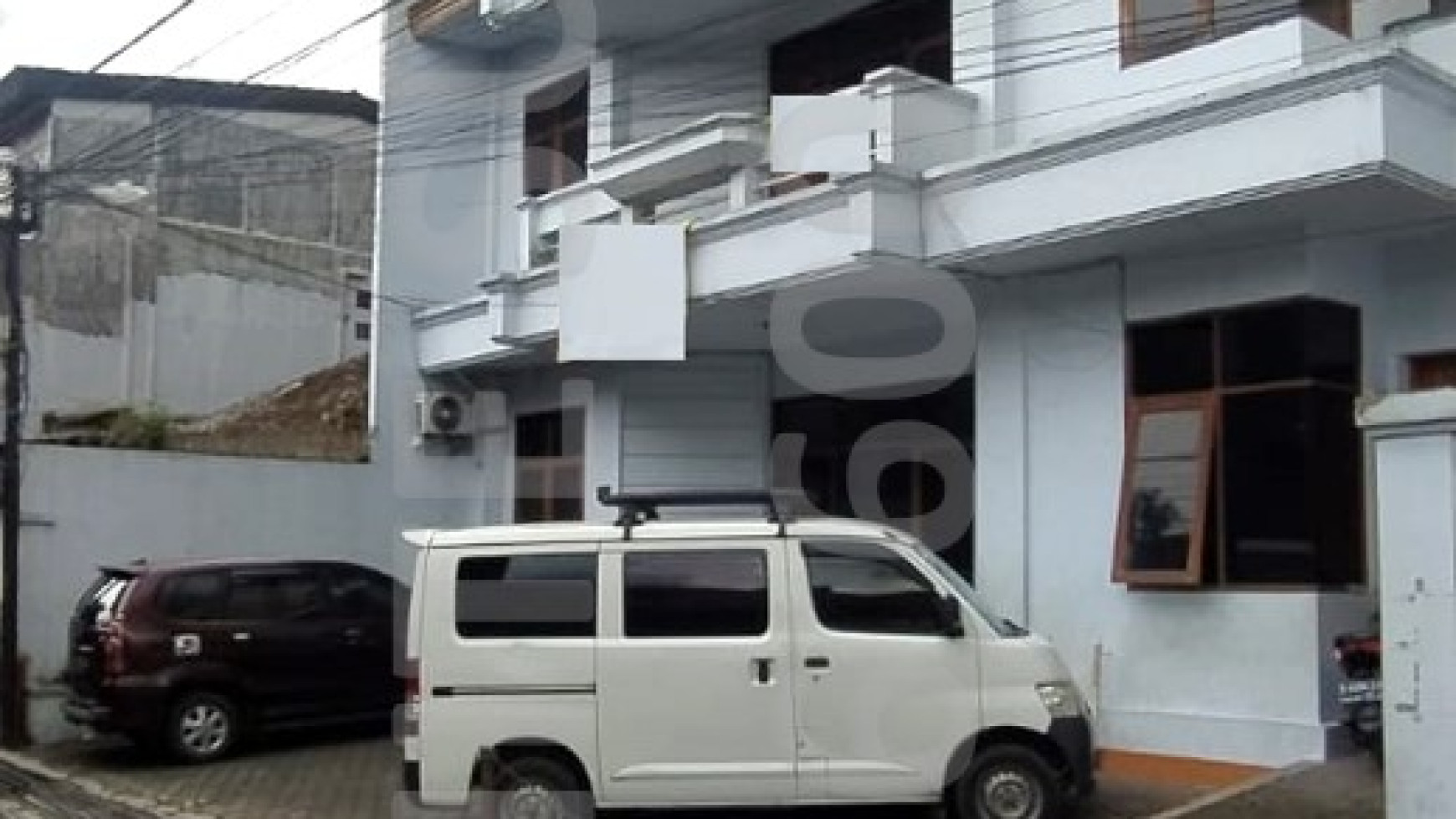 Dijual Kantor & Rumah Tinggal di Sayap Otista