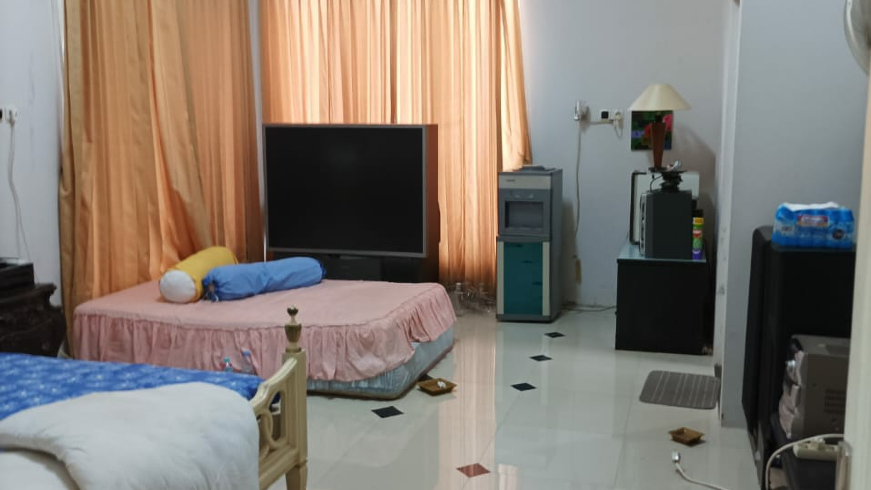 Dijual Villa Trawas Mojokerto - Luas 3108 m2 plus SEMI Furnished Modern Mewah - Taman Asri Siap Huni