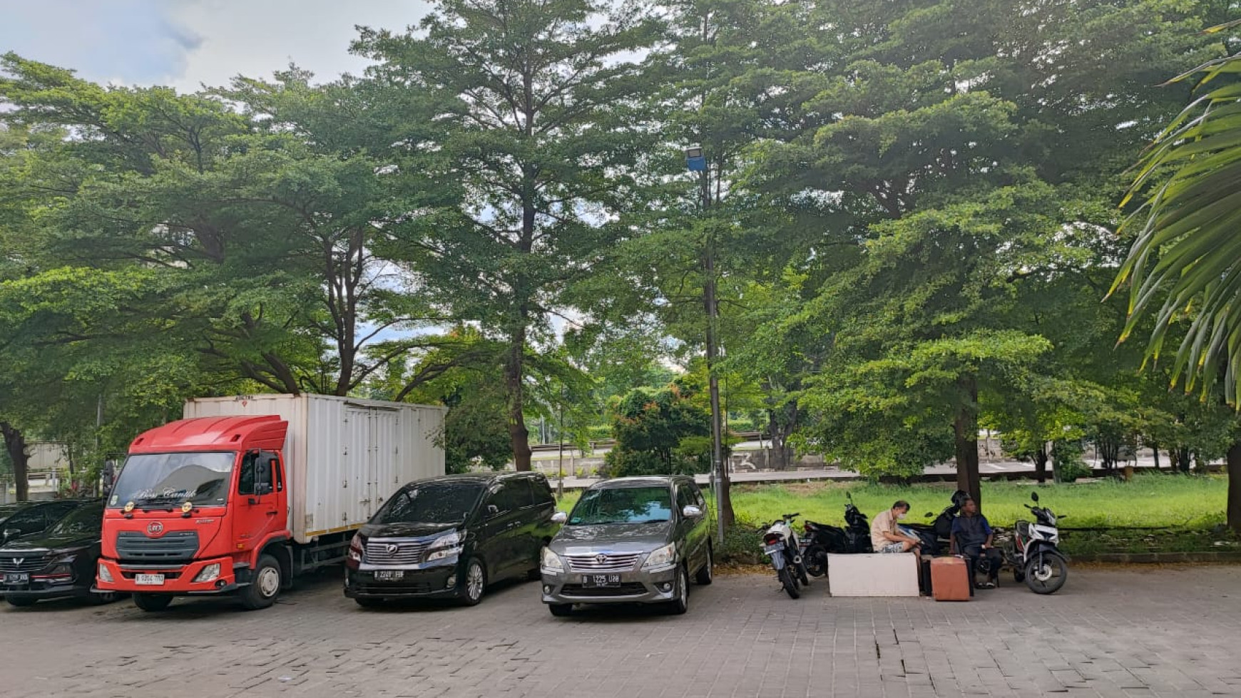 Dijual Ruko di Sentra Timur Commercial Park 2 Pulo Gebang Hadap Jalan Raya