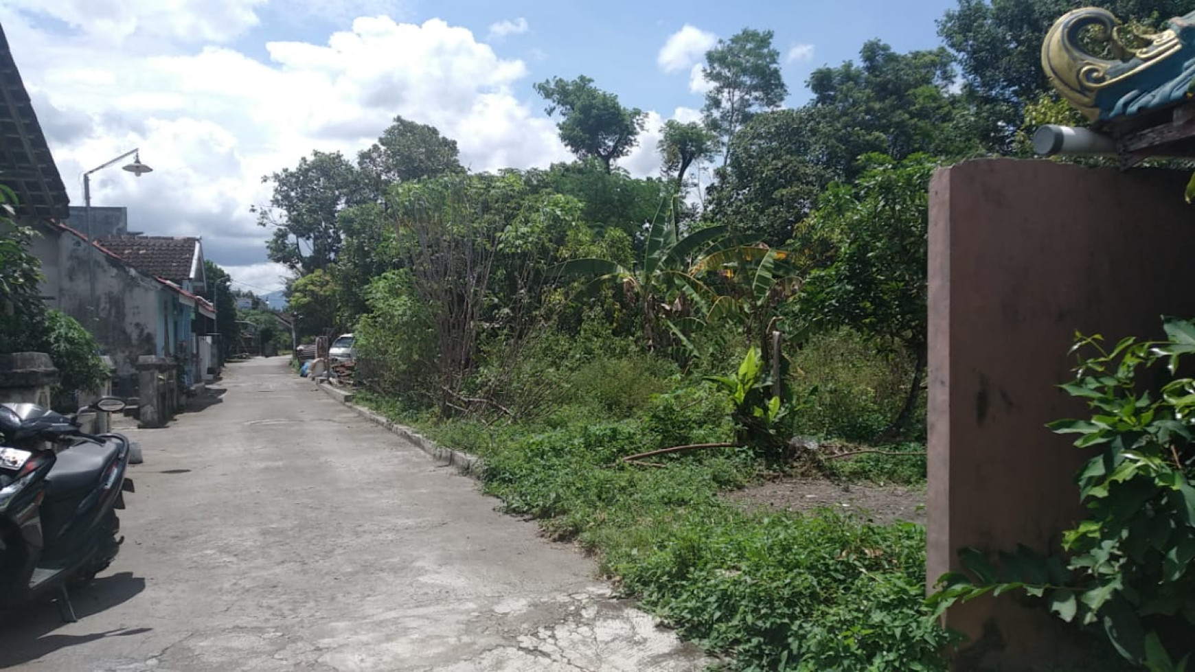 TANAHA PEKARANGAN SELUAS 820 METER PERSEGI, DI JL RAYA SELOMARTANI